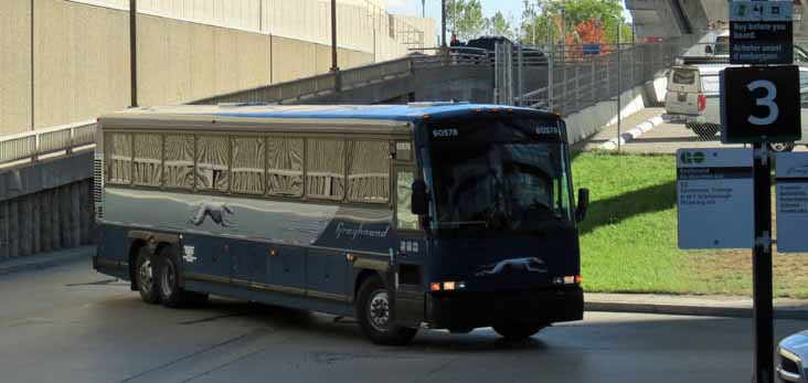 Greyhound Canada MCI D4505 602578